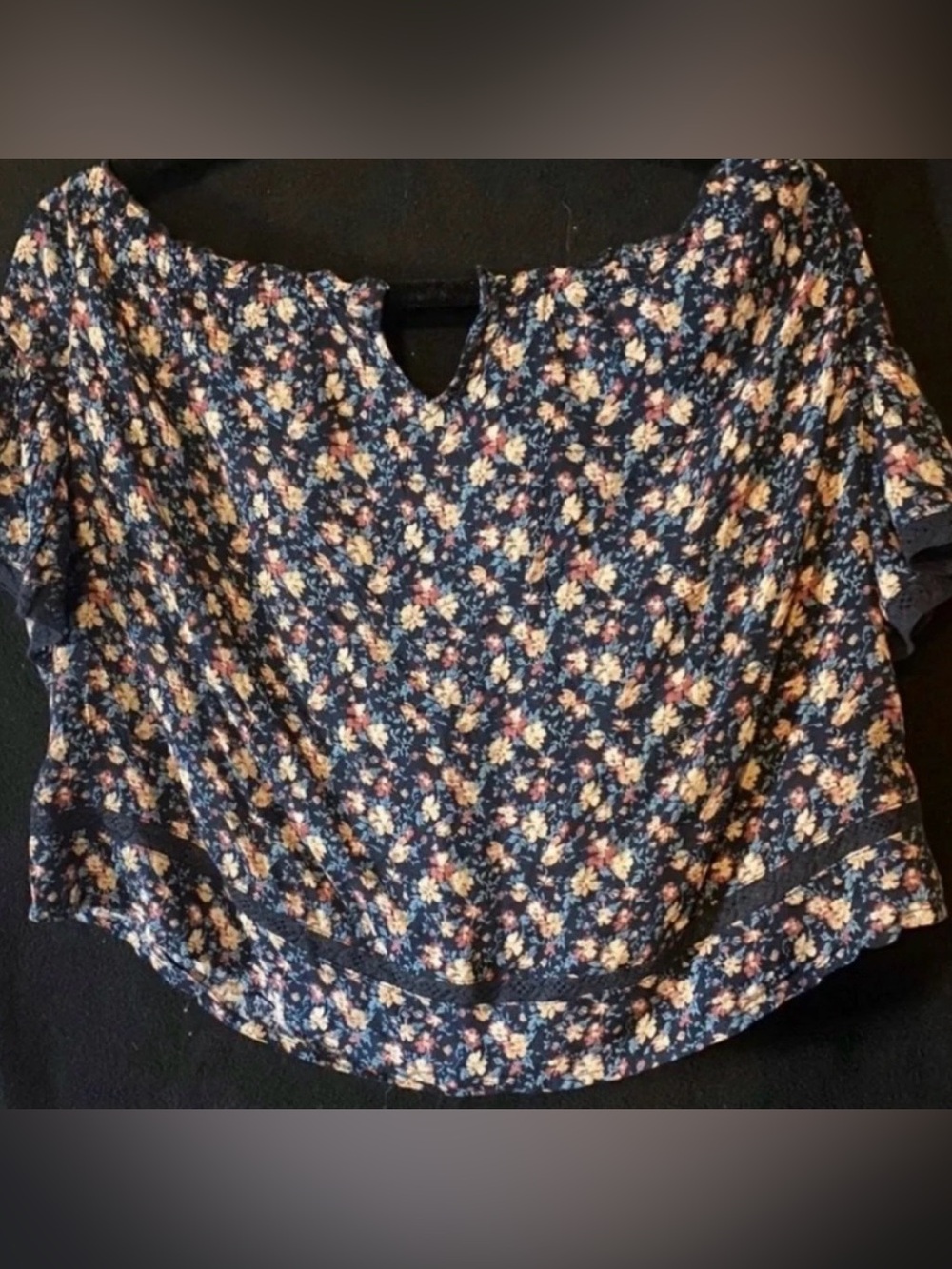New Women’s Junior’s XS American Eagle Navy Floral Cropped Blouse